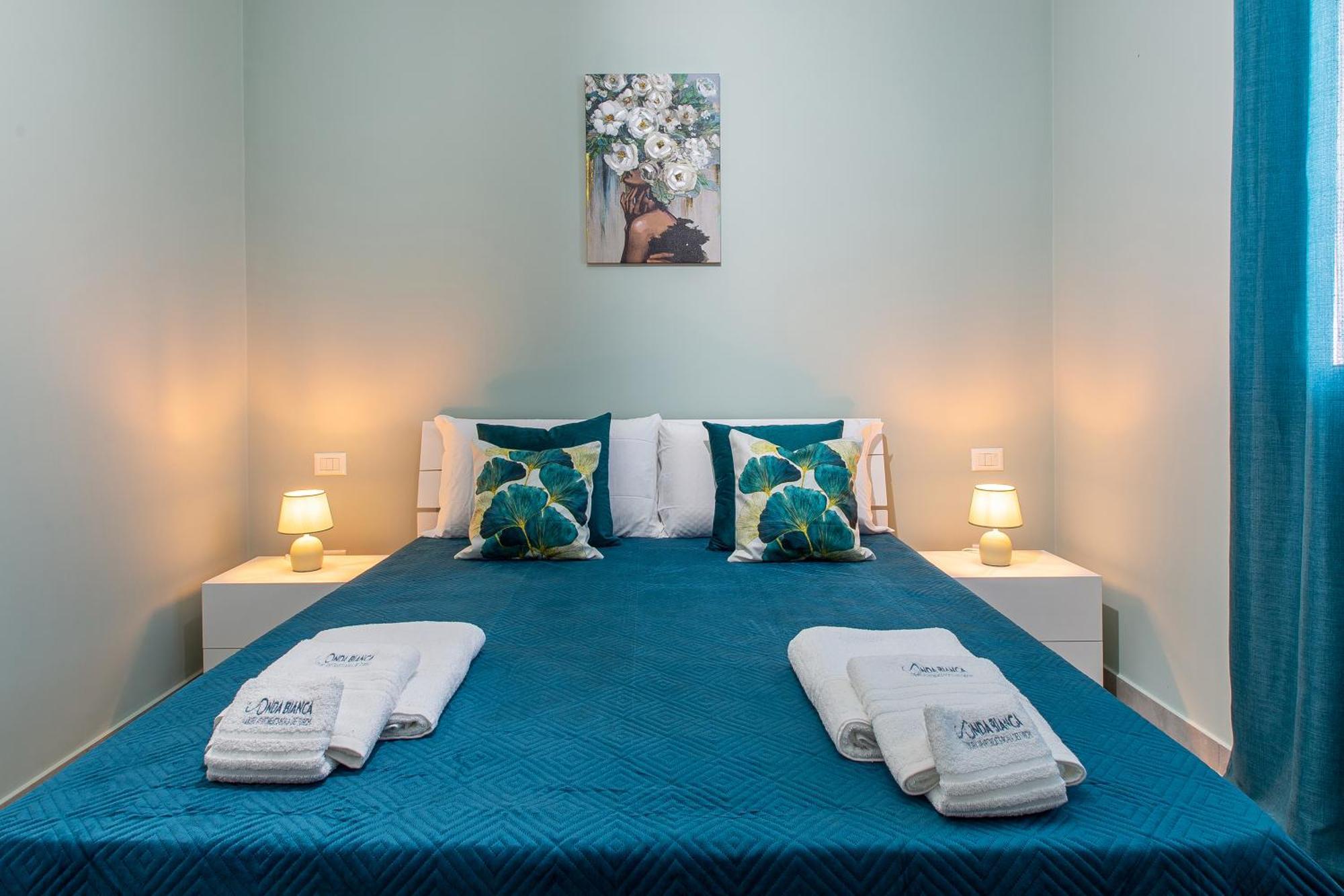 Onda Bianca Luxury Apartments 레알몬테 외부 사진