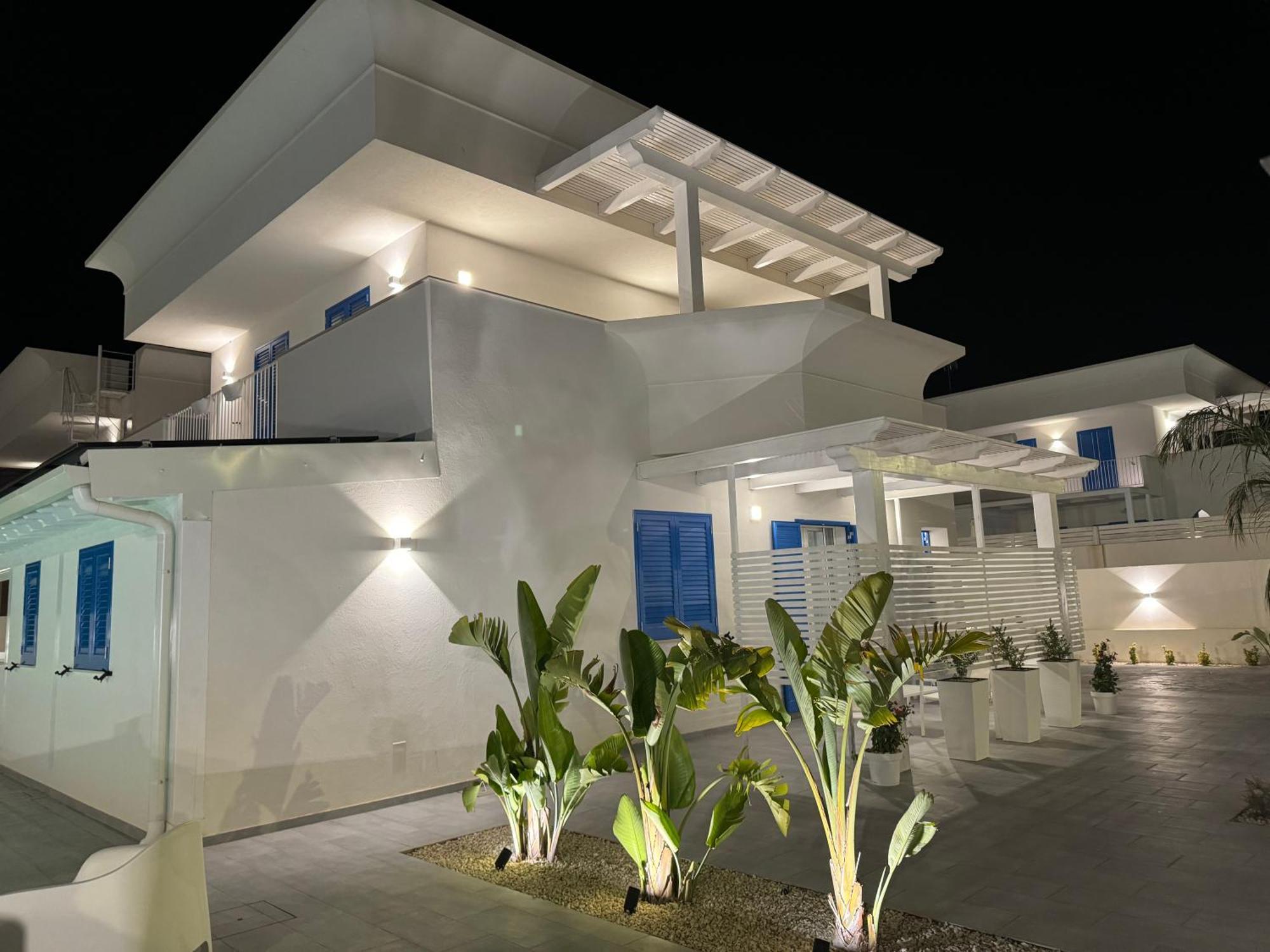 Onda Bianca Luxury Apartments 레알몬테 외부 사진