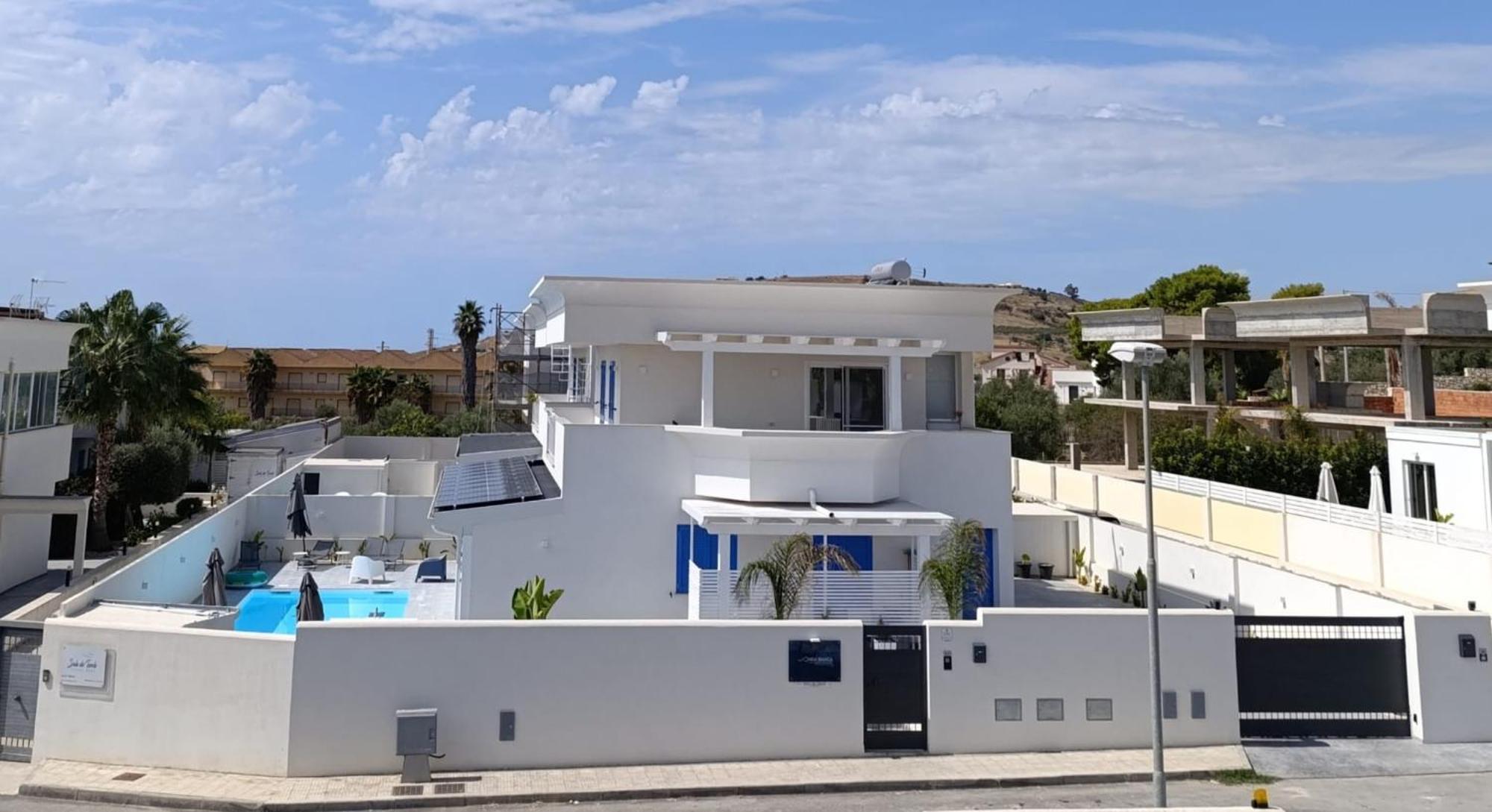 Onda Bianca Luxury Apartments 레알몬테 외부 사진