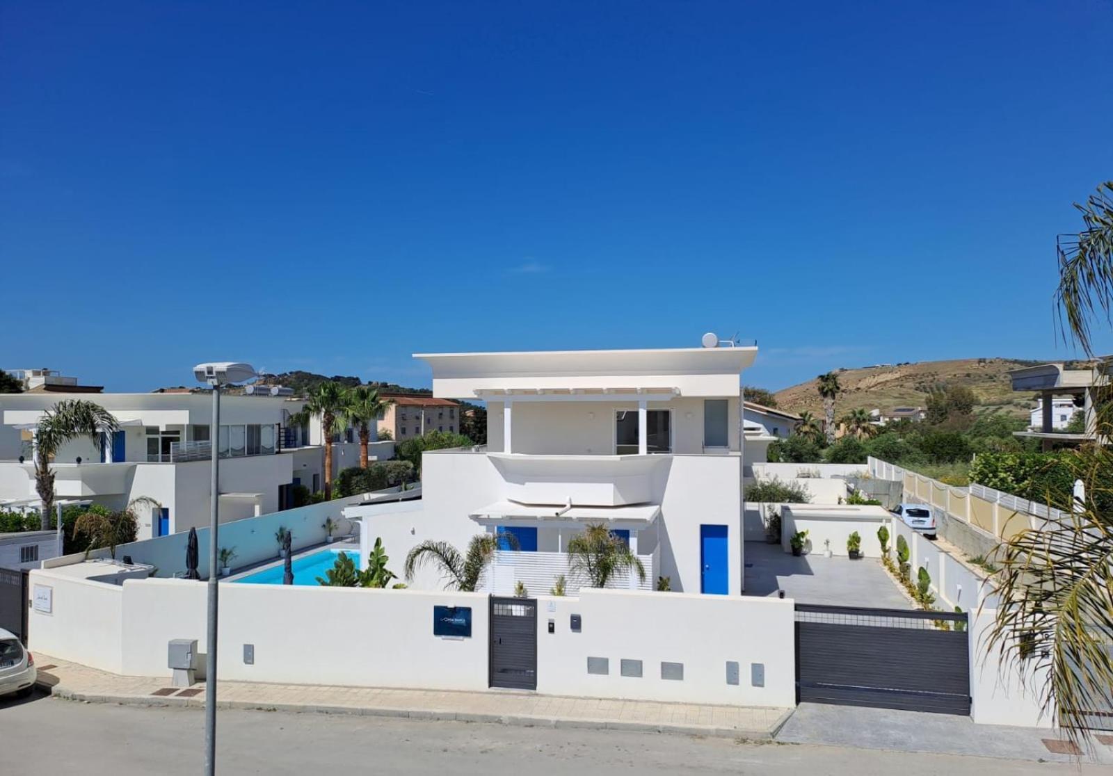 Onda Bianca Luxury Apartments 레알몬테 외부 사진