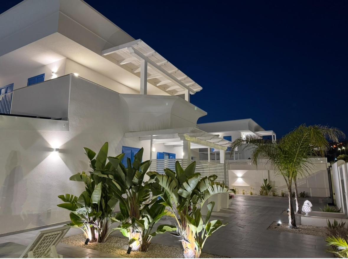 Onda Bianca Luxury Apartments 레알몬테 외부 사진